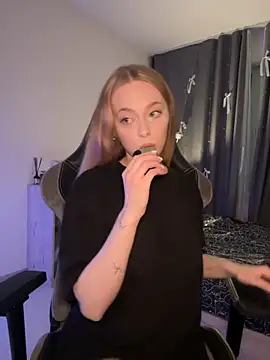 MayShy  online show from 02/18/25, 06:47