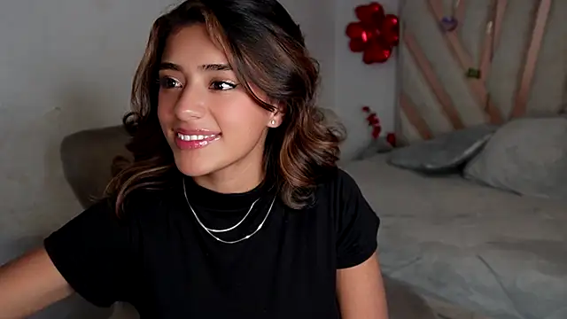 Rebecca 055 online show from 12/05/25, 02:10