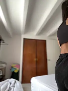 Salome golvert online show from 04/14/26, 04:12