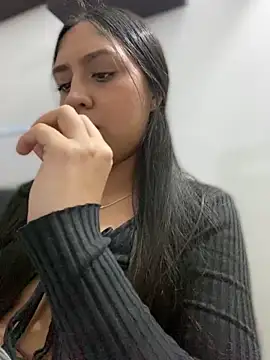 Snapshot of Salome_golvert chatting on 02/01/25, 12:07 Salome golvert online show from 02/01/25, 12:07