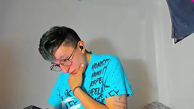 Sexyboy 666 online show from 12/16/25, 01:48