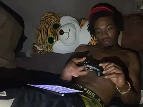 SlimeCrownzOut5 online show from 11/15/25, 12:09