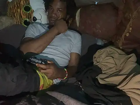 SlimeCrownzOut5 online show from 11/13/25, 05:11