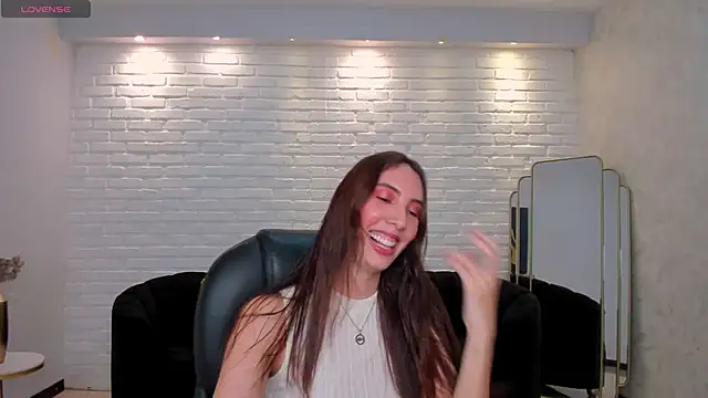 AnaisNin online show from 11/06/25, 03:32