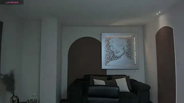 AnaisNin online show from 05/21/26, 11:07