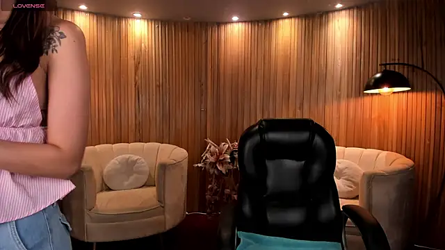 AnaisNin online show from 10/14/25, 03:29
