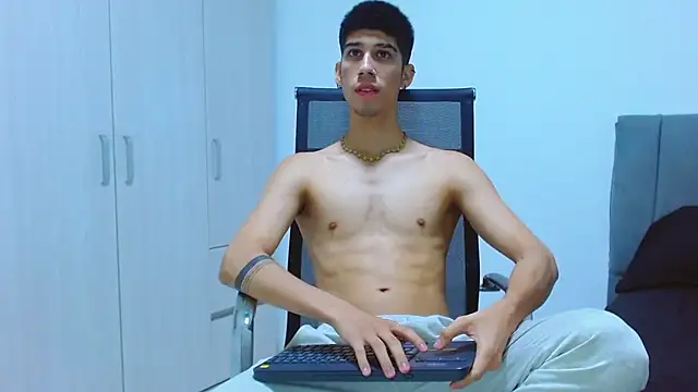 Snapshot of jhony-sex chatting on 09/11/25, 06:57 jhony-sex online show from 09/11/25, 06:57