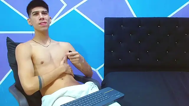 Snapshot of jhony-sex chatting on 12/24/24, 08:11 jhony-sex online show from 12/24/24, 08:11