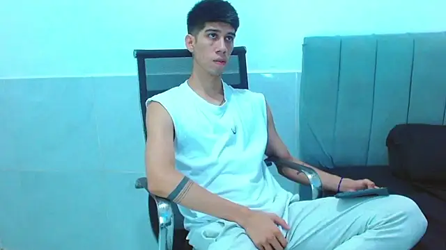 Snapshot of jhony-sex chatting on 12/21/25, 09:26 jhony-sex online show from 12/21/25, 09:26