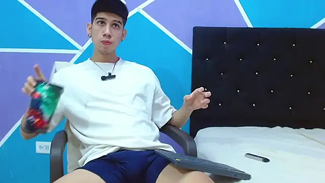 Snapshot of jhony-sex chatting on 01/09/25, 04:08 jhony-sex online show from 01/09/25, 04:08