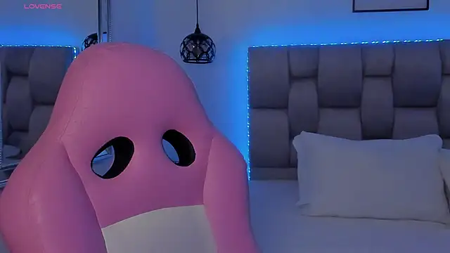 Snapshot of Susan-Sweet-7 chatting on 02/12/26, 08:30 Susan-Sweet-7 online show from 02/12/26, 08:30