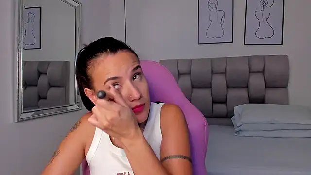 Susan-Sweet-7 online show from 11/14/25, 08:23