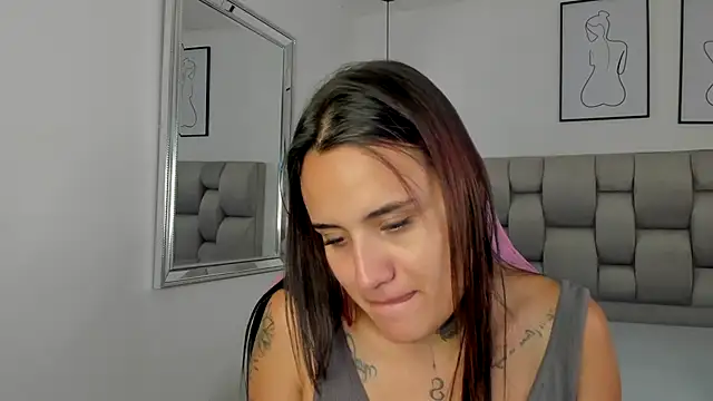 Susan-Sweet-7 online show from 11/10/25, 08:25