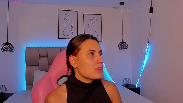 Snapshot of Susan-Sweet-7 chatting on 02/02/26, 08:30 Susan-Sweet-7 online show from 02/02/26, 08:30