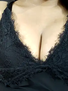 Snapshot of Banii_22 chatting on 03/19/25, 07:07 Banii 22 online show from 03/19/25, 07:07