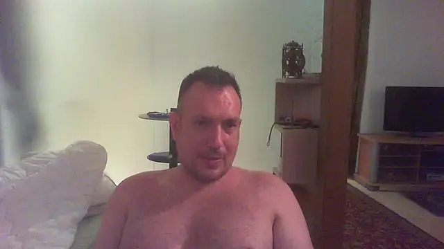 Snapshot of Mike_12hot chatting on 03/02/26, 09:00 Mike 12hot online show from 03/02/26, 09:00