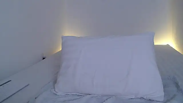 Snapshot of __Meow chatting on 02/07/25, 11:34   Meow online show from 02/07/25, 11:34