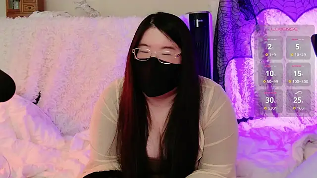 Kara-Nuna online show from 10/27/25, 04:13