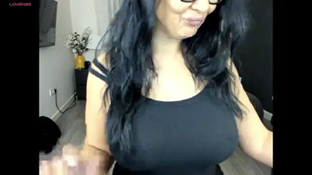 KimBeee online show from 03/20/26, 03:07