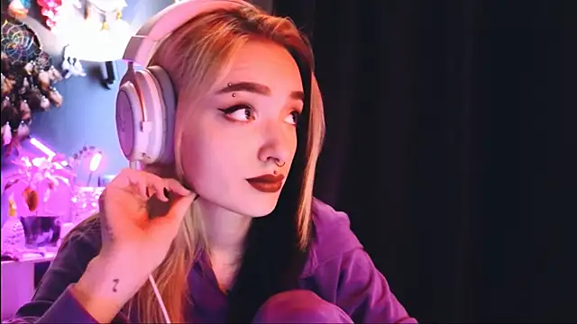 Avi Nile online show from 12/07/24, 02:58