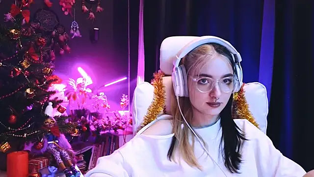 Avi Nile online show from 12/11/24, 01:05