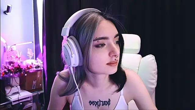 Avi Nile online show from 01/20/25, 05:26