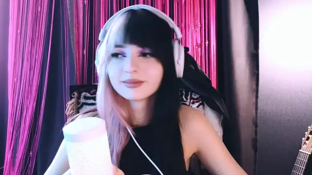 Avi Nile online show from 09/11/25, 05:07