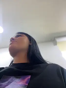 IrisBaker online show from 10/24/25, 09:14