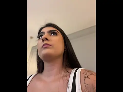 IrisBaker online show from 04/12/26, 09:29