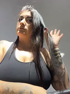 IrisBaker online show from 03/06/26, 10:16