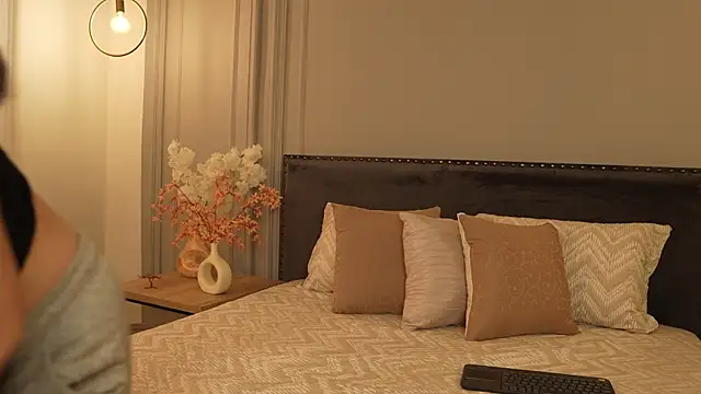 IrisBaker online show from 03/28/26, 12:11