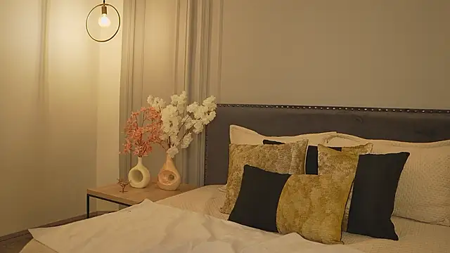 IrisBaker online show from 03/07/26, 10:15