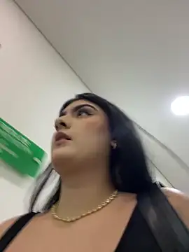 IrisBaker online show from 11/21/25, 09:03