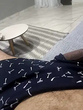 markusx215 online show from 10/04/25, 10:11