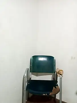 Snapshot of Mrdetonador chatting on 10/05/25, 06:26 Mrdetonador online show from 10/05/25, 06:26