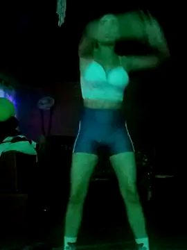 Chicavixy online show from 12/18/25, 06:29