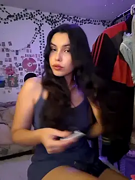 Snapshot of xlalitaxxx chatting on 01/01/25, 02:19 xlalitaxxx online show from 01/01/25, 02:19