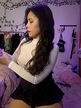 Snapshot of xlalitaxxx chatting on 02/17/25, 11:11 xlalitaxxx online show from 02/17/25, 11:11