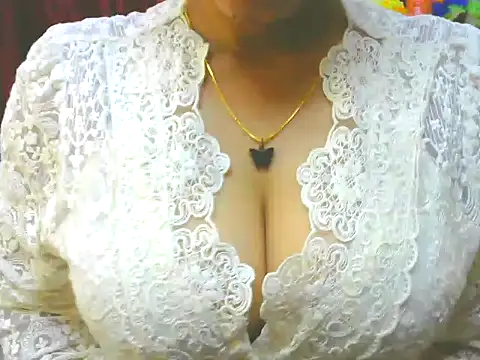 Snapshot of ishmita99 chatting on 01/17/25, 11:49 ishmita99 online show from 01/17/25, 11:49
