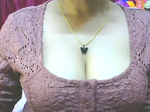 Snapshot of ishmita99 chatting on 02/01/25, 05:49 ishmita99 online show from 02/01/25, 05:49