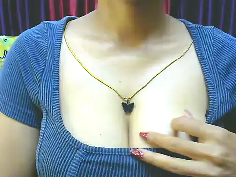 ishmita99 online show from 11/15/25, 11:36