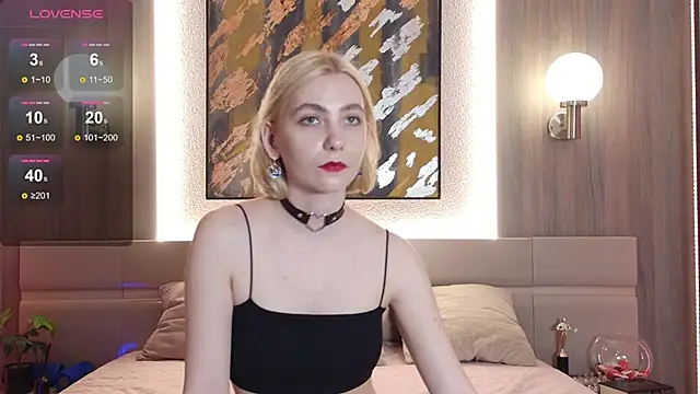 Snapshot of Roxana_perry chatting on 03/18/25, 10:50 Roxana perry online show from 03/18/25, 10:50