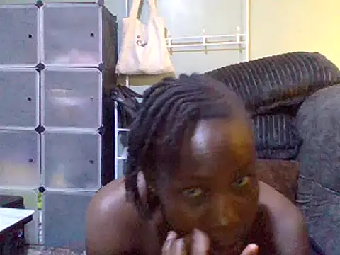 Snapshot of Slimgall chatting on 09/13/25, 08:36 Slimgall online show from 09/13/25, 08:36