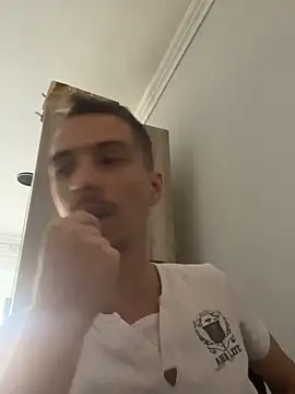 elatus0206 online show from 10/26/25, 10:48