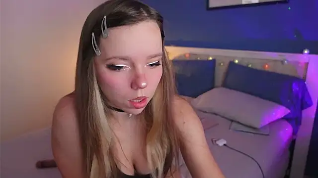 Ayra Lust online show from 04/09/26, 12:55