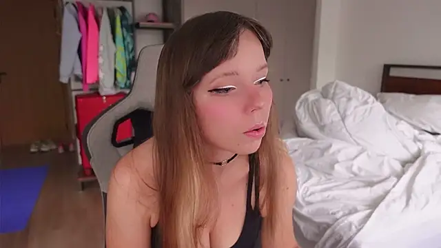 Ayra Lust online show from 03/06/26, 07:42