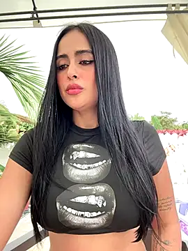 Snapshot of Alexandra_duque chatting on 10/11/25, 08:32 Alexandra duque online show from 10/11/25, 08:32