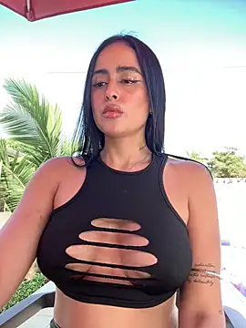 Snapshot of Alexandra_duque chatting on 09/27/25, 08:37 Alexandra duque online show from 09/27/25, 08:37