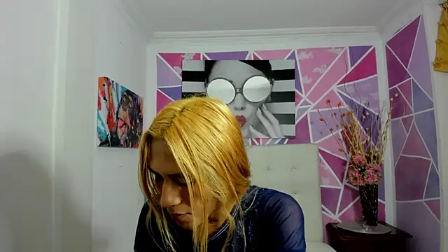 Brisahott online show from 01/20/25, 02:03