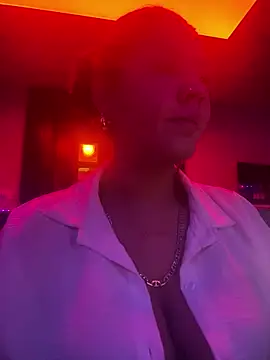 andreinitahg online show from 12/19/24, 11:03